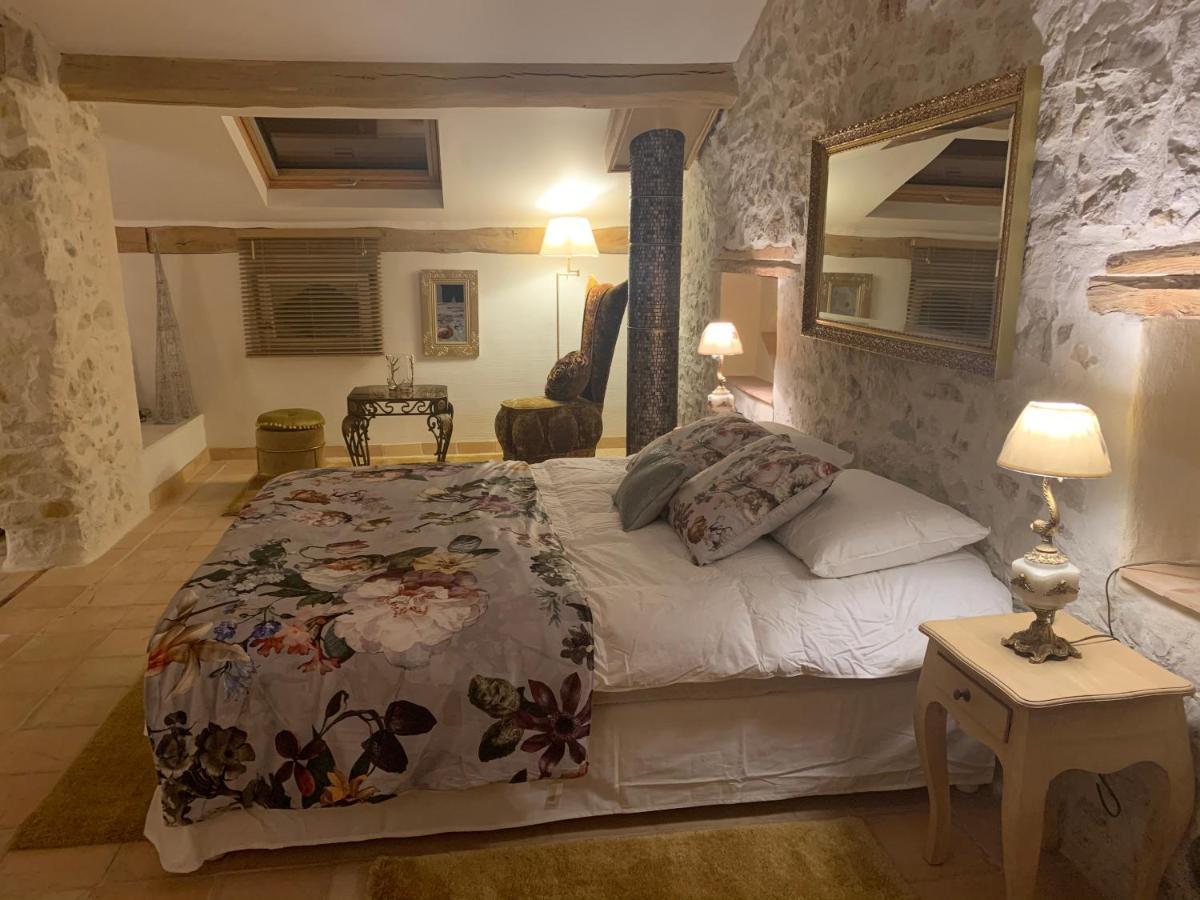 le mas des roses 1884 Vence Extérieur photo